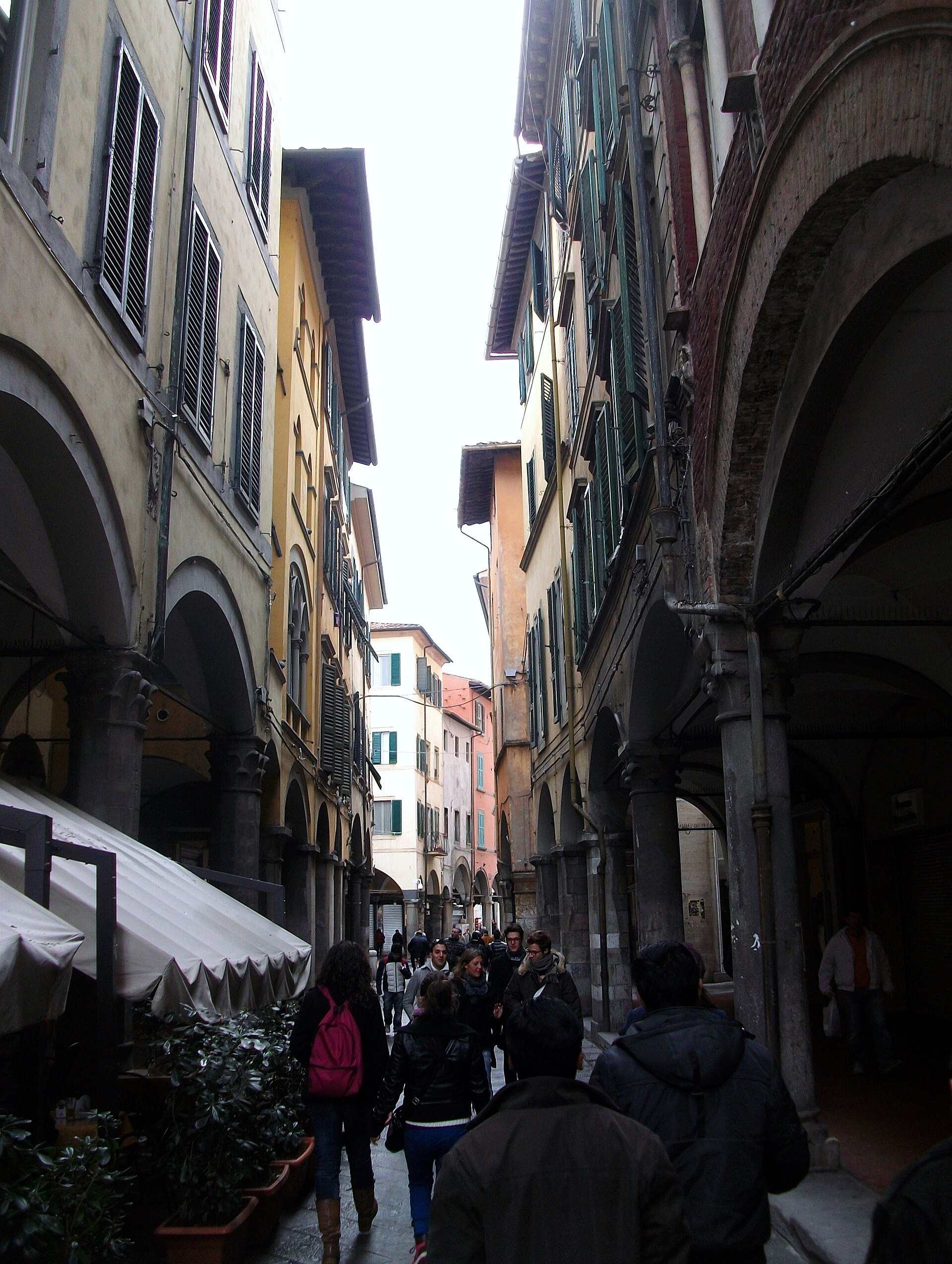 Best Neighbourhoods to Stay in Pisa: A District Guide