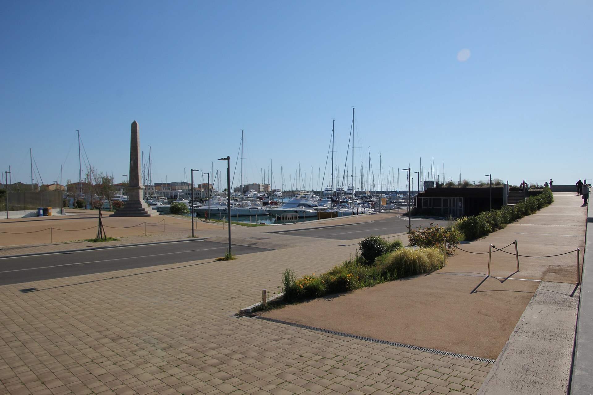 Marina di Pisa: A Beach Day from the City